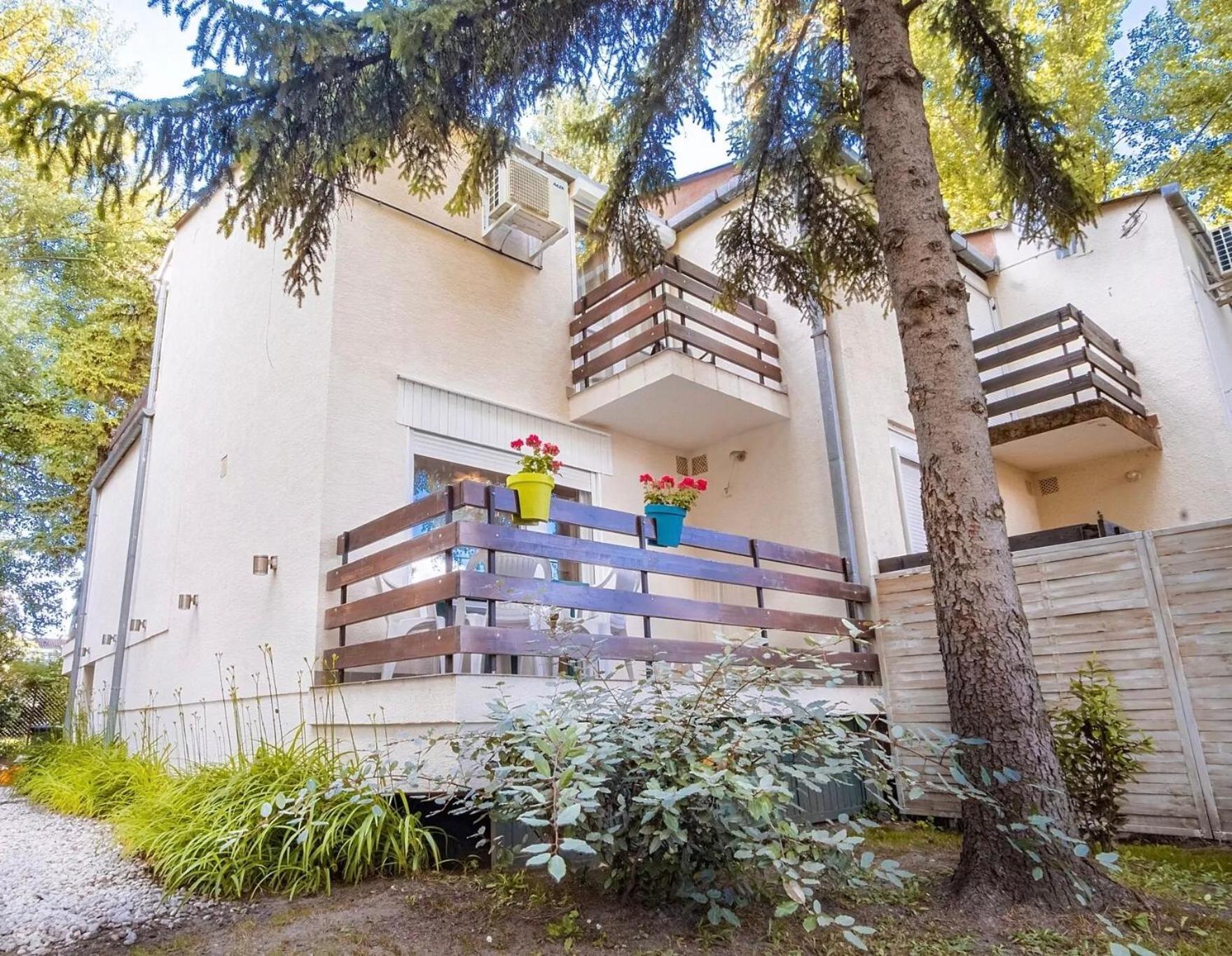 Nyaralo Apartman Шиофок Экстерьер фото